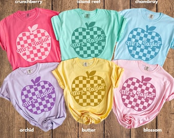 Back to School Comfort Colors® Shirt Custom Name Kindergarten Teacher Apple T-Shirt Cute Matching Preschool Tee First Grade Educator Outfit