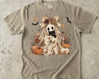 Comfort Colors® Ghost Shirt Floral Spooky Season Tee Black Cat Halloween Fall TShirt Vintage Lace Pumpkin T-Shirt Pretty Cottagecore Leopard