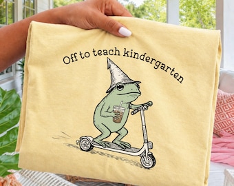 Comfort Colors® Kindergarten Shirt Kinder Teacher Back to School T-shirt Silly Off To Teach Frog Iced Coffee Tee Cute Elementary Teacher