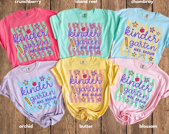 Custom Kindergarten Teacher Comfort Colors® Shirt Personalized Teacher Name Tee Retro Stripe Wavy TShirt Back to School Matching T-Shirt
