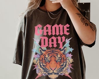 Game Day Shirt, Tiger Shirt, Mascot Tshirt, School Spirit Tee, Gameday Apparel, Tiger Face Shirt, Trendy Football Shirt, Baseball Mom Shirt
