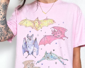 Pastel Halloween Bat Shirt, Whimsigoth Tshirt, Spooky Girly Tee, Creepy Cute T-shirt, Goblincore, Pastel Goth Clothes, Pink Halloween Shirt